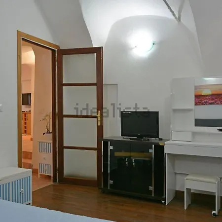 Apartment Casa Vacanze Impero Torri (Imperia)